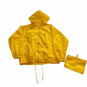 Packable Wind Breaker - Size Medium